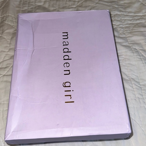 NIB MADDEN GIRL BLACK PATENT LEATHER STILETTO HEELS SZ 10 - Picture 4 of 9